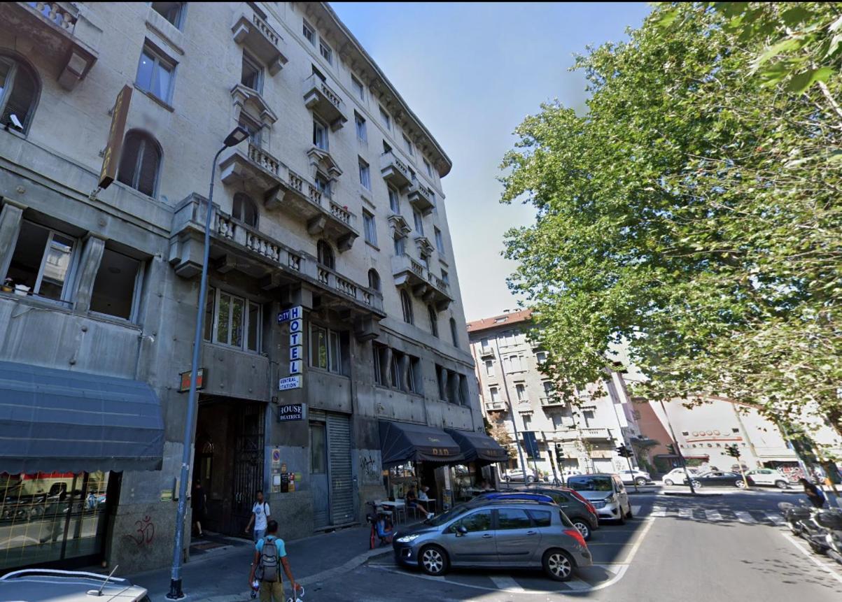 Guesthouse Central Station Group - Via Sammartini 15 Milão Exterior foto