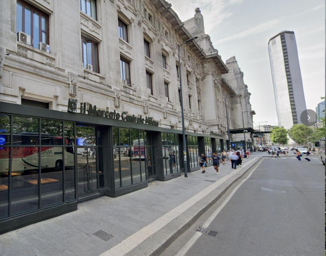 Guesthouse Central Station Group - Via Sammartini 15 Milão Exterior foto